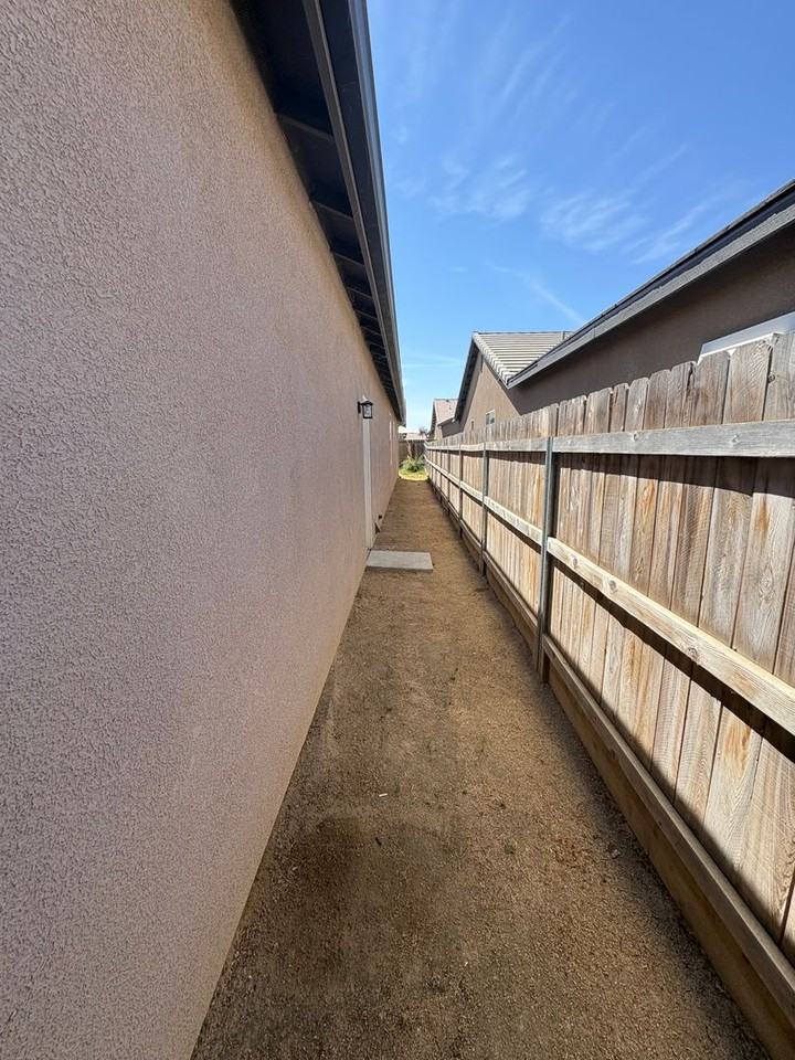 3215 N Kent St - Photo 5 of 37