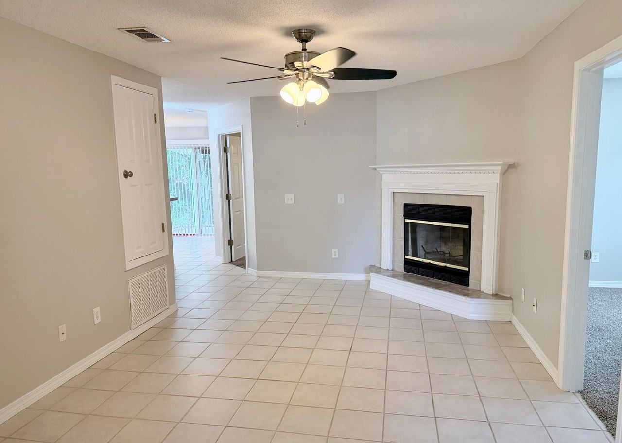 10608 Wilderness Ln - Photo 4 of 15
