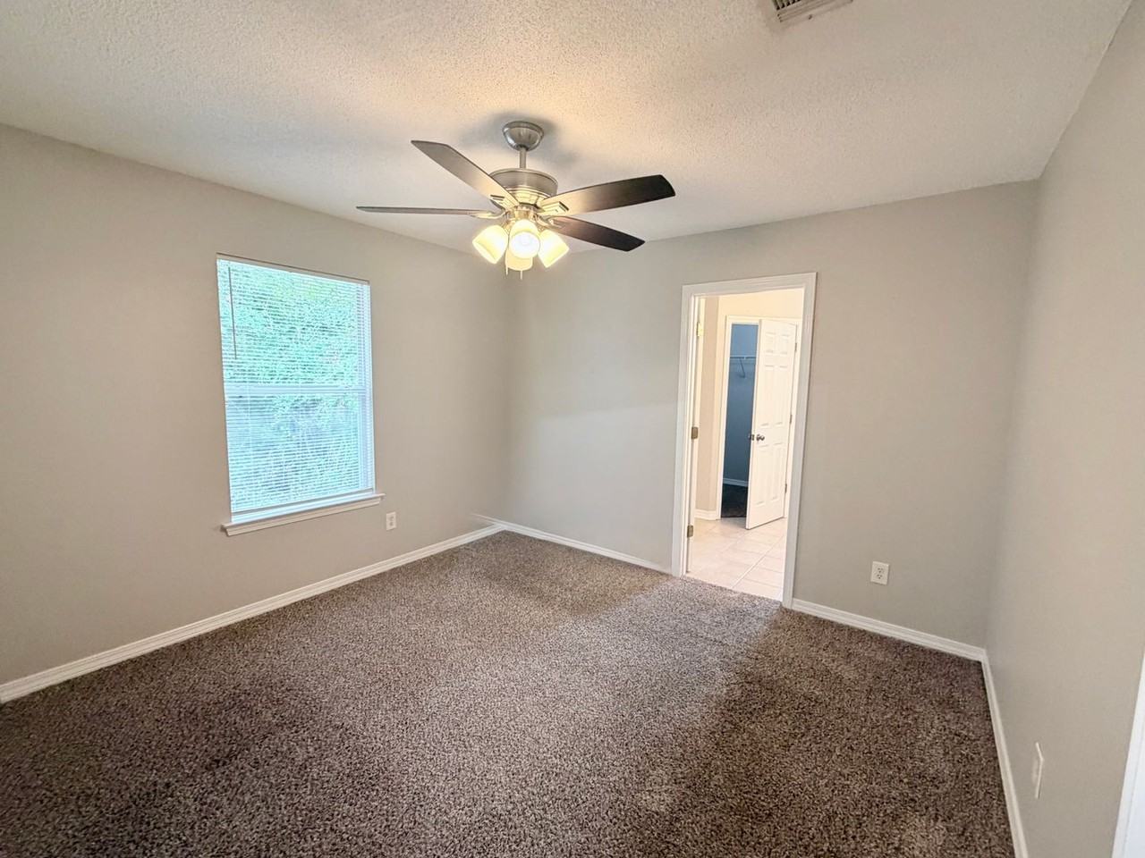 10608 Wilderness Ln - Photo 7 of 15