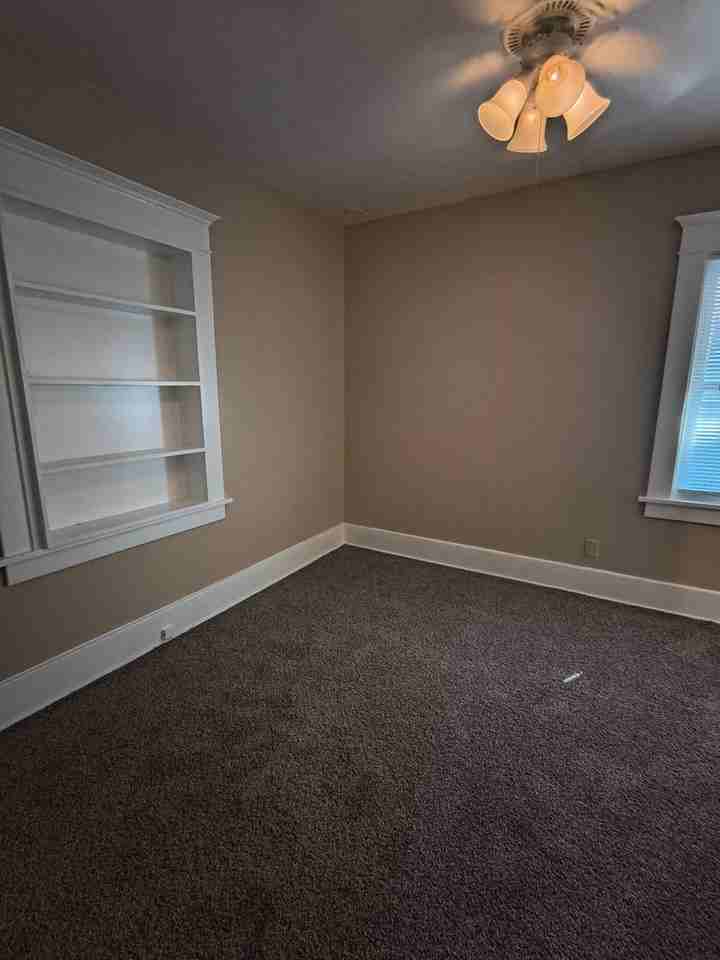 2413 7th Ave - Photo 3 of 10