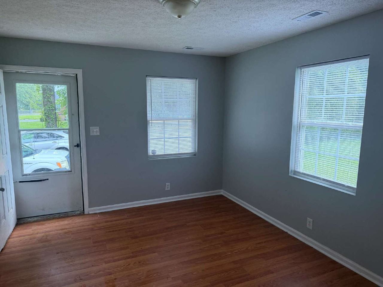 1016 Legion St #B - Photo 2 of 14