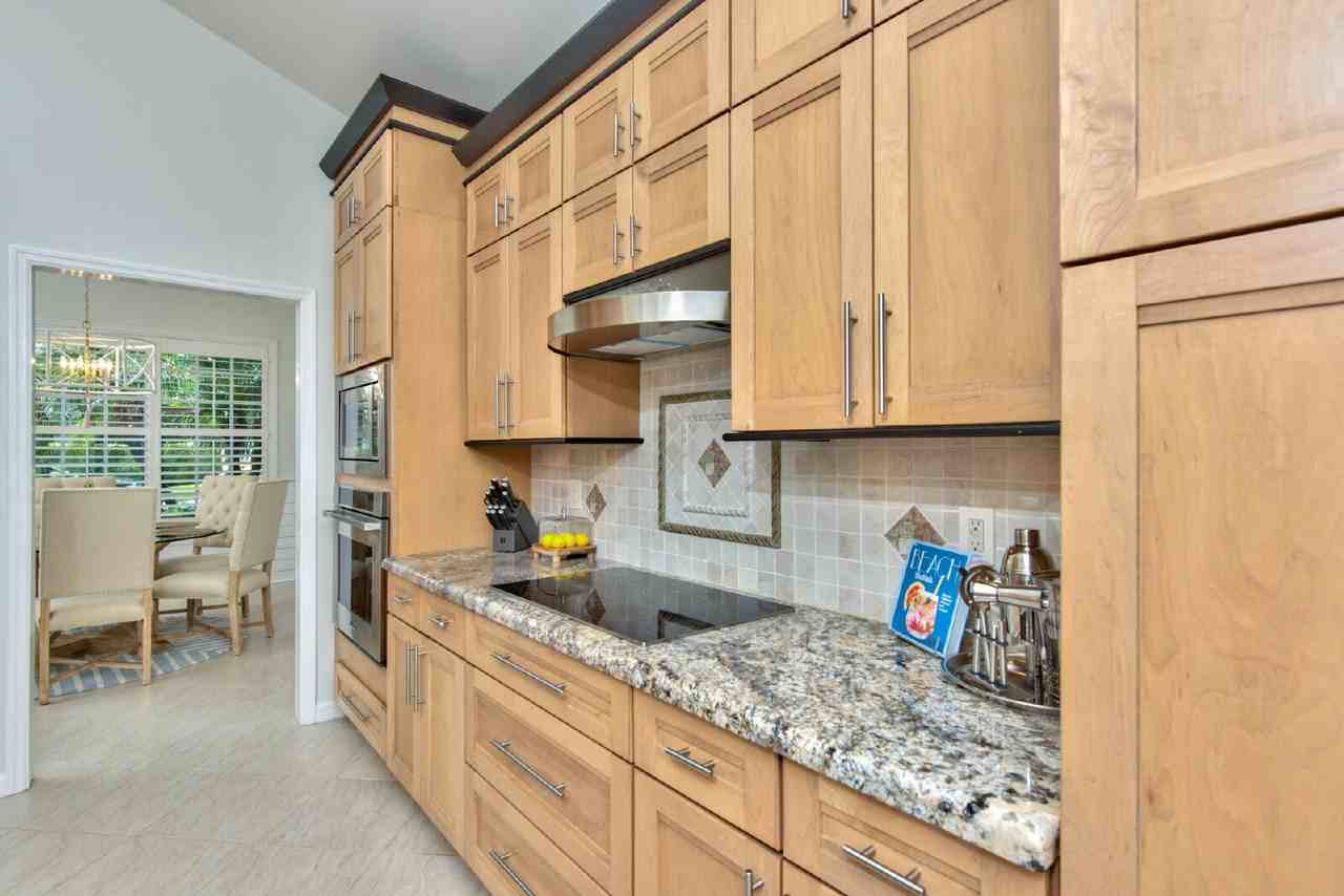 1705 Marsh Run - Photo 2 of 38