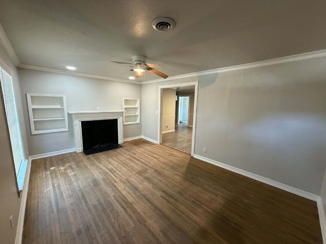 471 S Pittsburg Ave - Photo 2 of 12