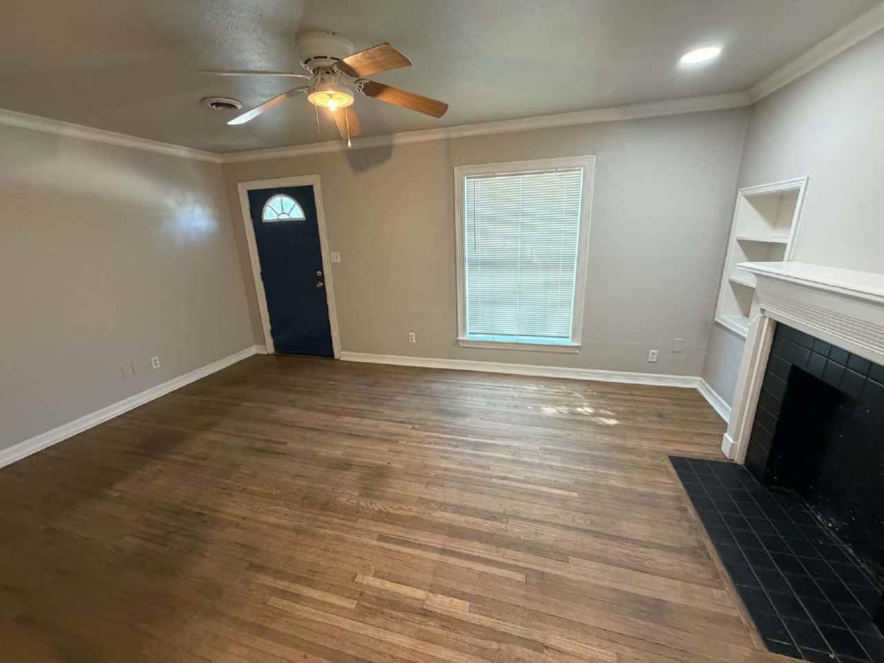 471 S Pittsburg Ave - Photo 3 of 12