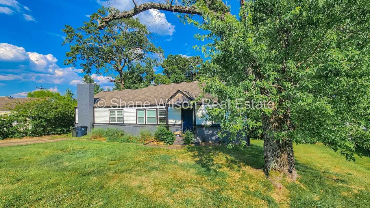 1022 Hibbler Cir - Photo 2 of 15