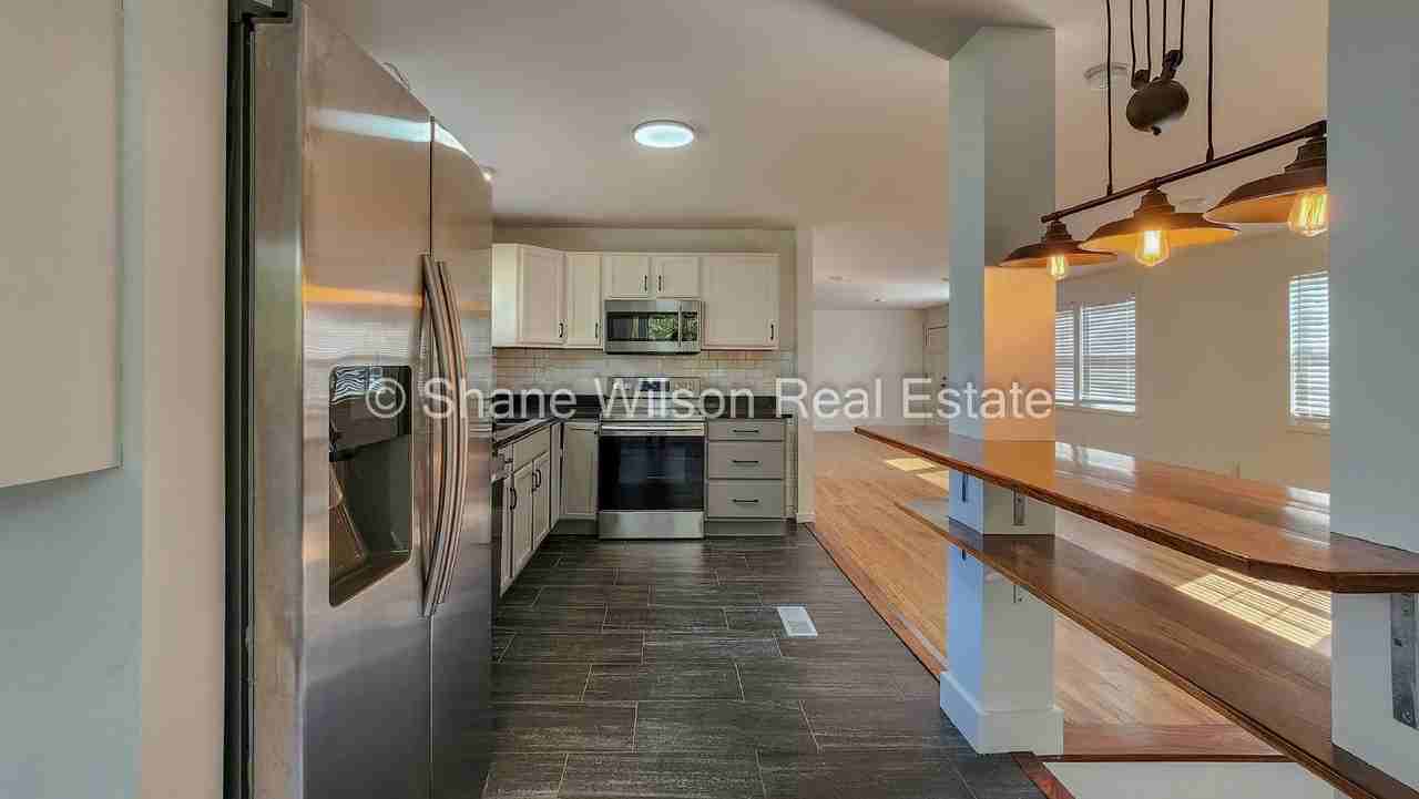 1022 Hibbler Cir - Photo 4 of 15
