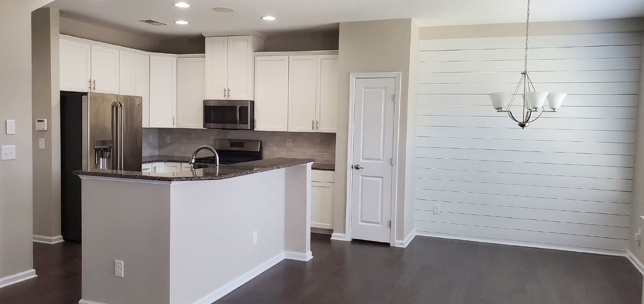 1764 Evergreen Dr - Photo 3 of 11