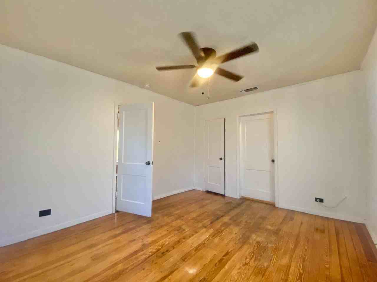 720 S 11th St - Photo 5 of 16