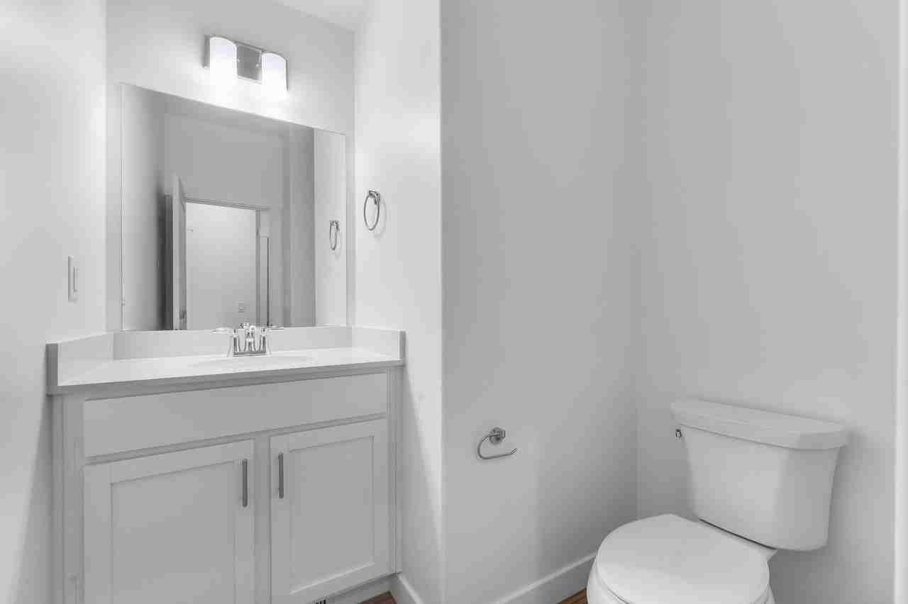 1634 E 6820 N - Photo 4 of 24