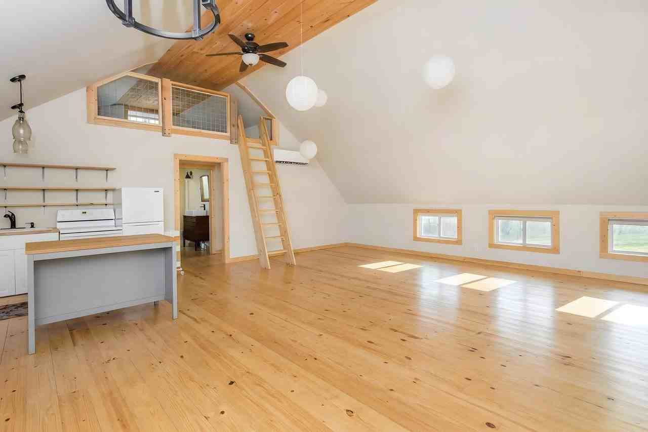 217 Blue Moon Ln - Photo 3 of 17