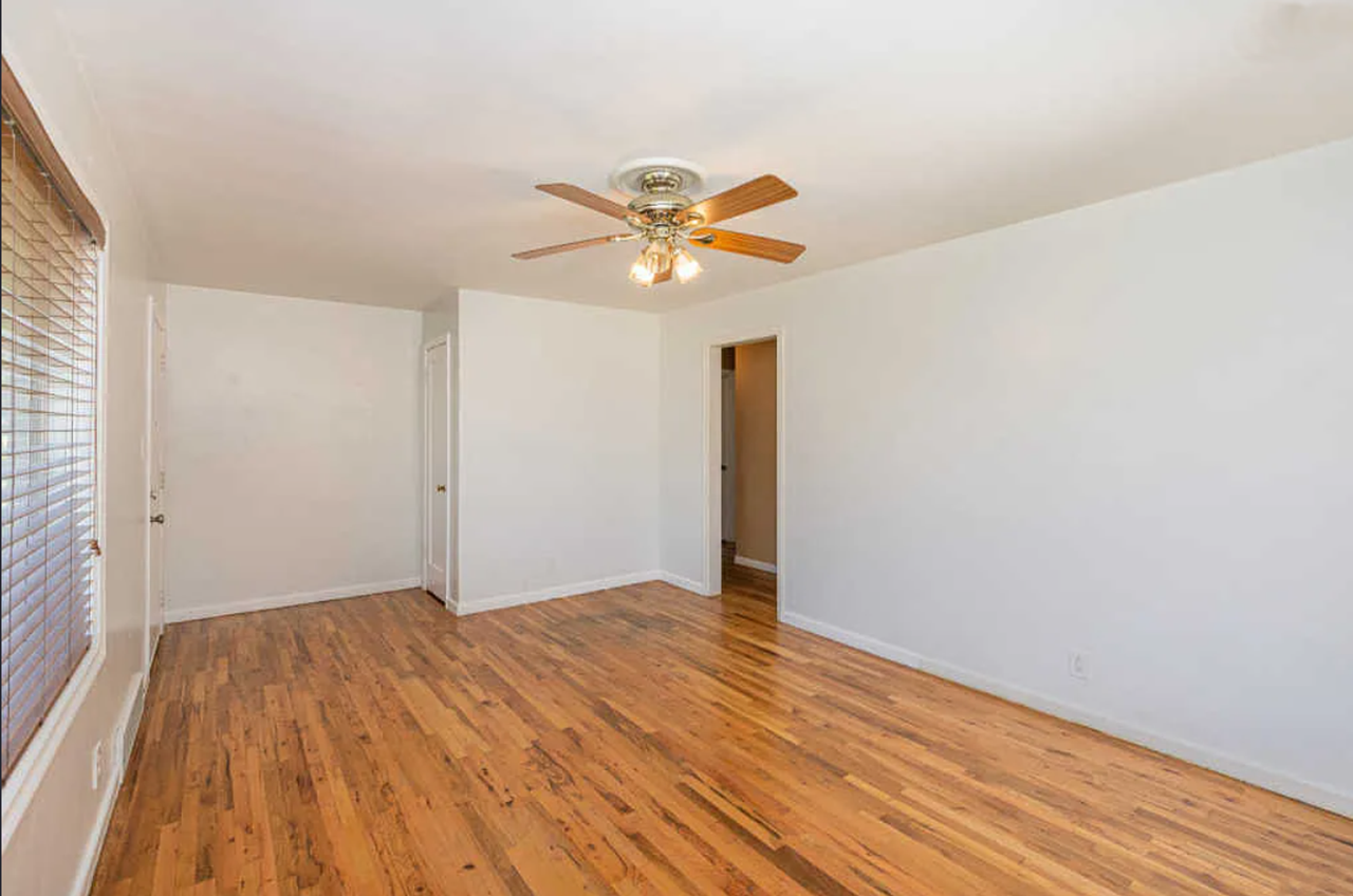 981 36th St - Photo 5 of 22