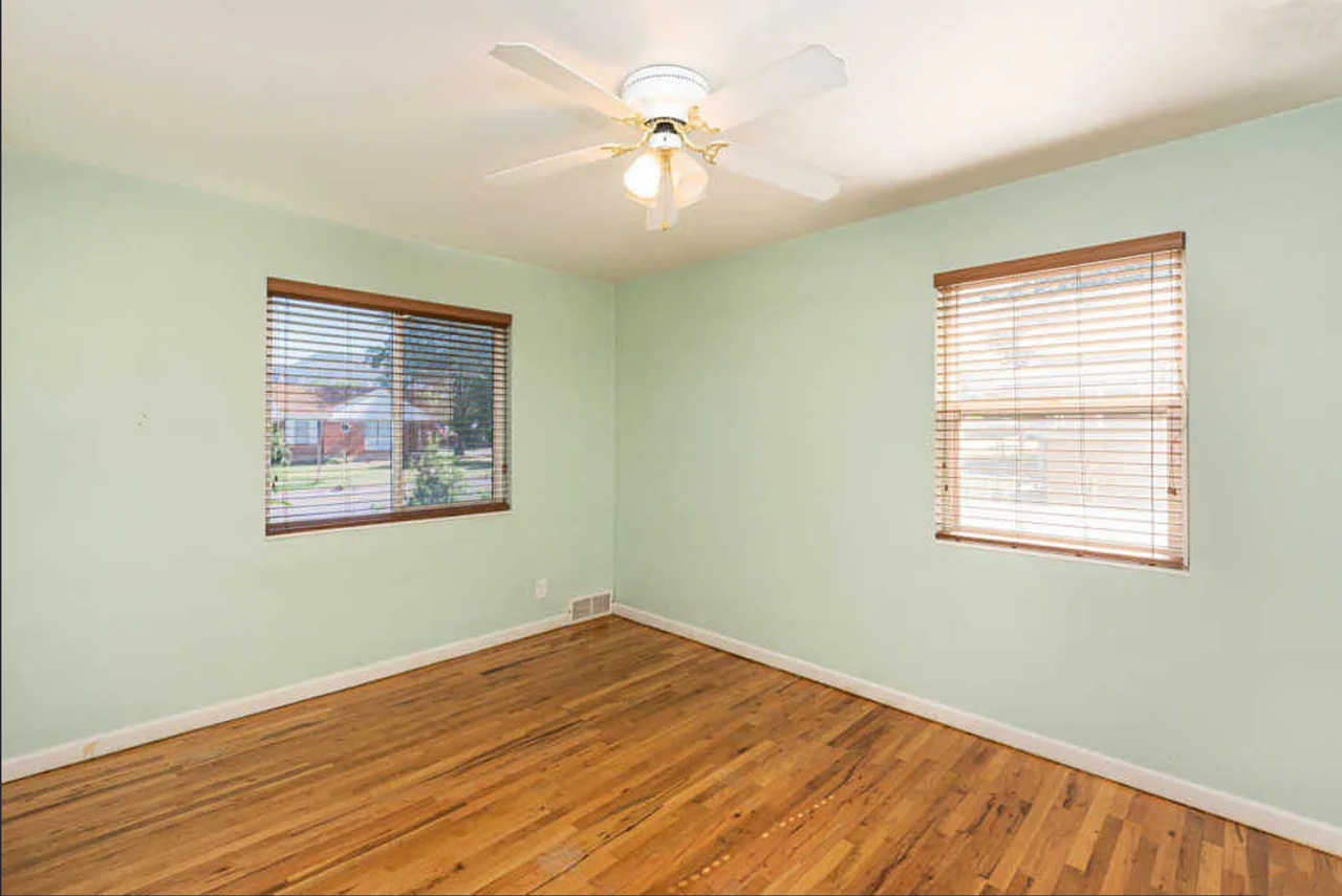 981 36th St - Photo 7 of 22