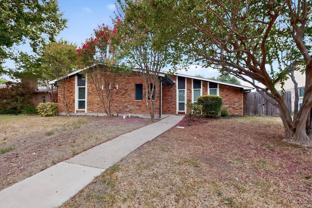 2105 Victoria Rd - Photo 1 of 1