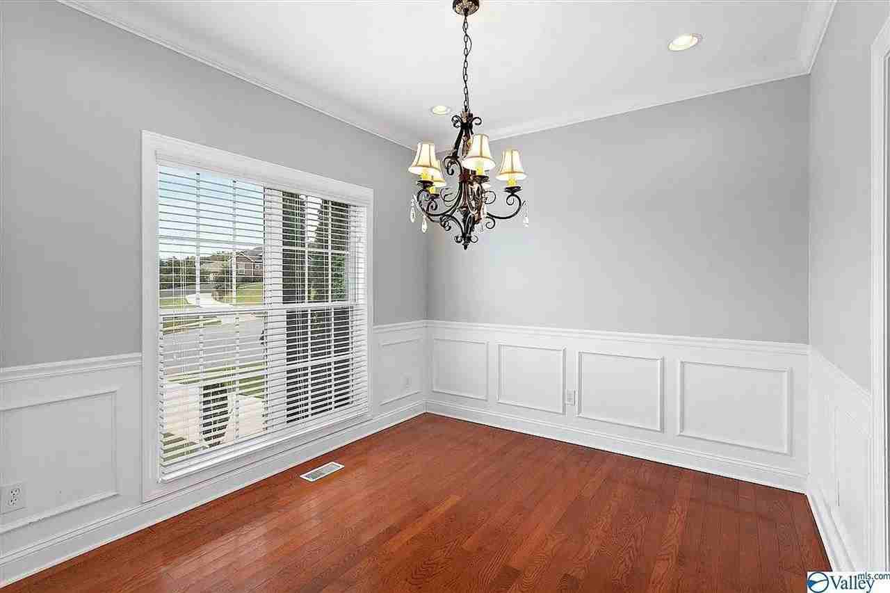 116 Burwell Cove Dr - Photo 3 of 27