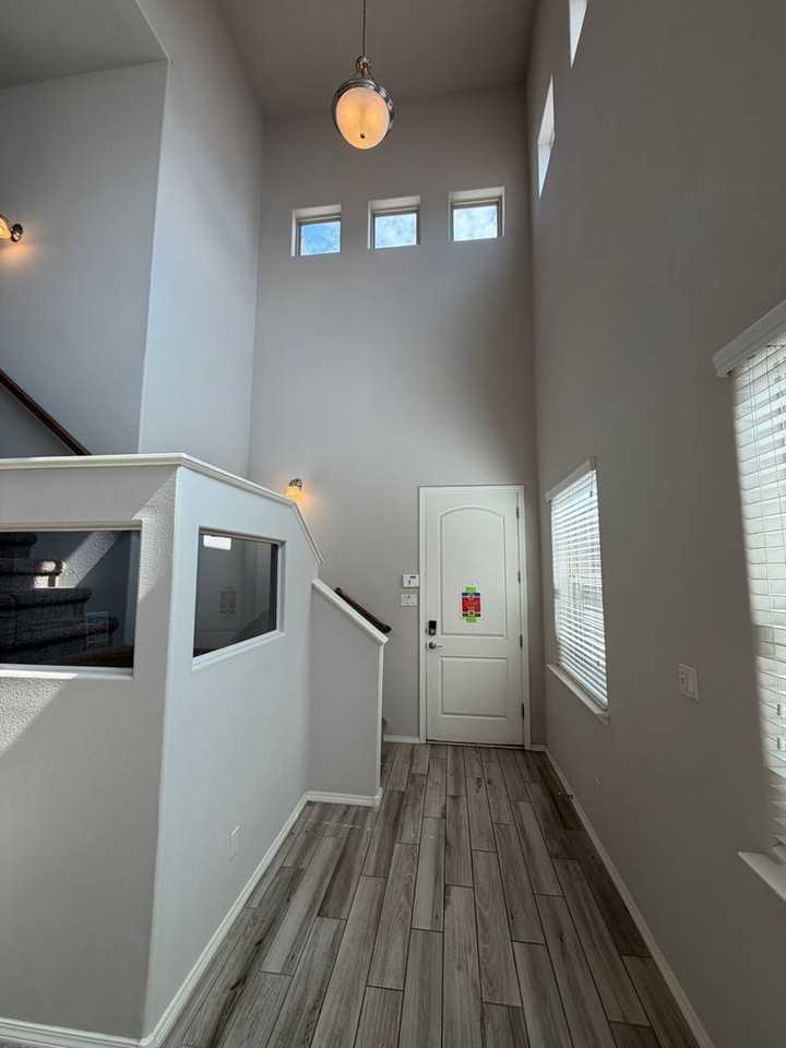 7420 Tangerine Ct Ne - Photo 4 of 40