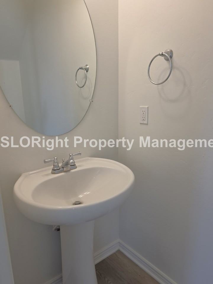 140 Sweetwater Ln - Photo 6 of 24