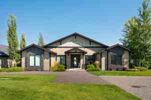 featured image of 75 Highnoon Way