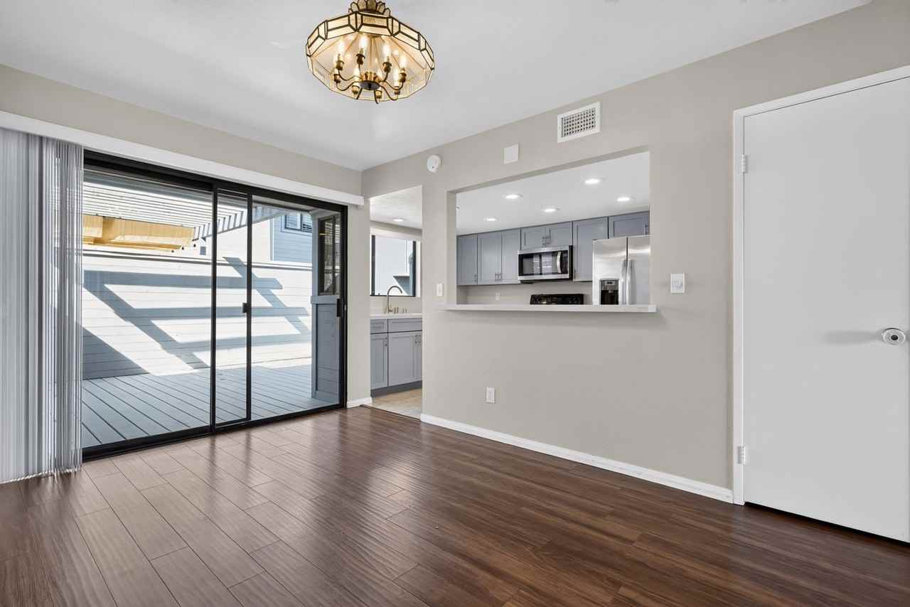 841 America Way - Photo 4 of 45