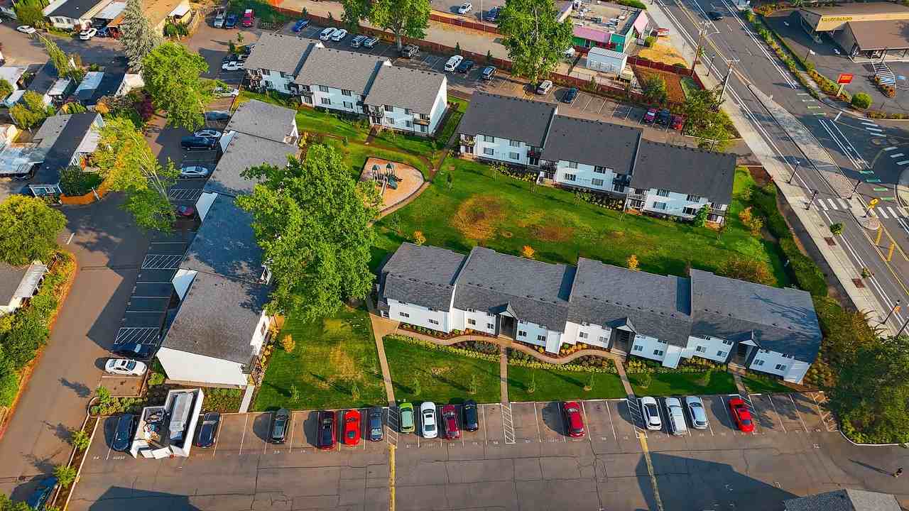 Mountain View Apartments - Photo 5 of 50