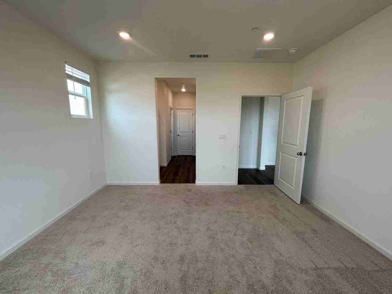 2001 Doug Mccullough Ln - Photo 5 of 27