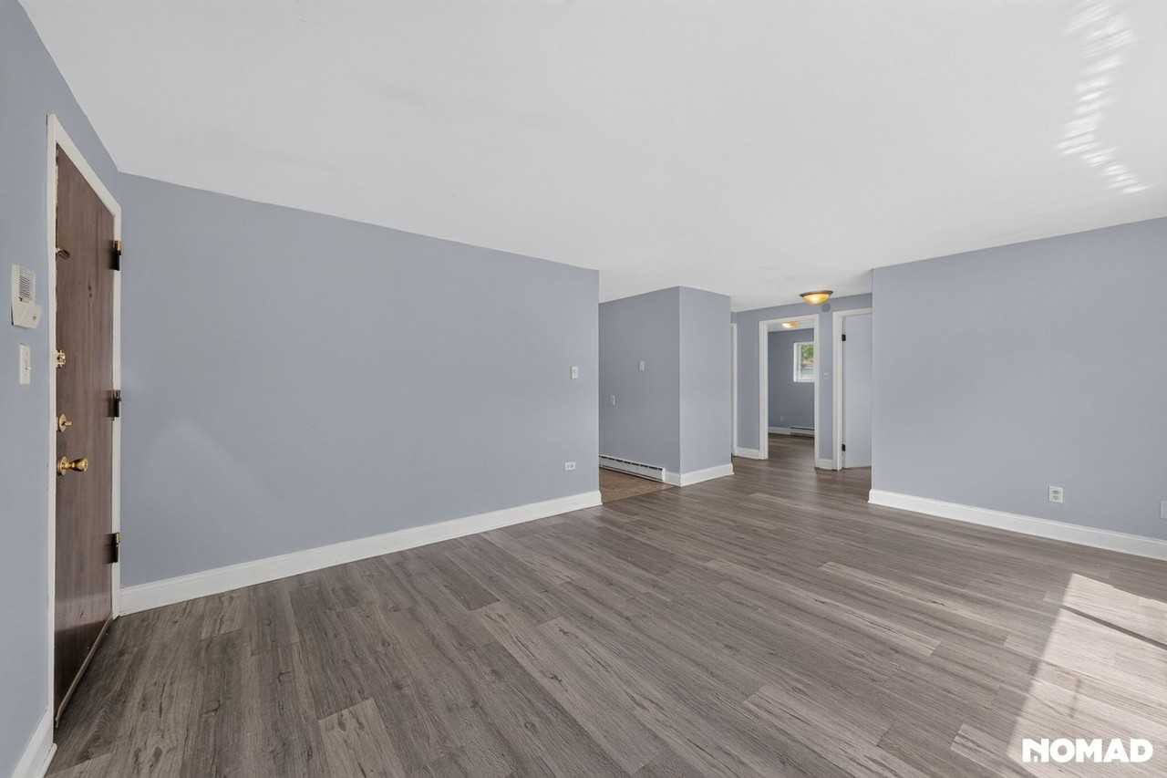 751 N 5th Ave - Photo 4 of 18