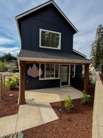 featured image of 2592 Gilbert St S
