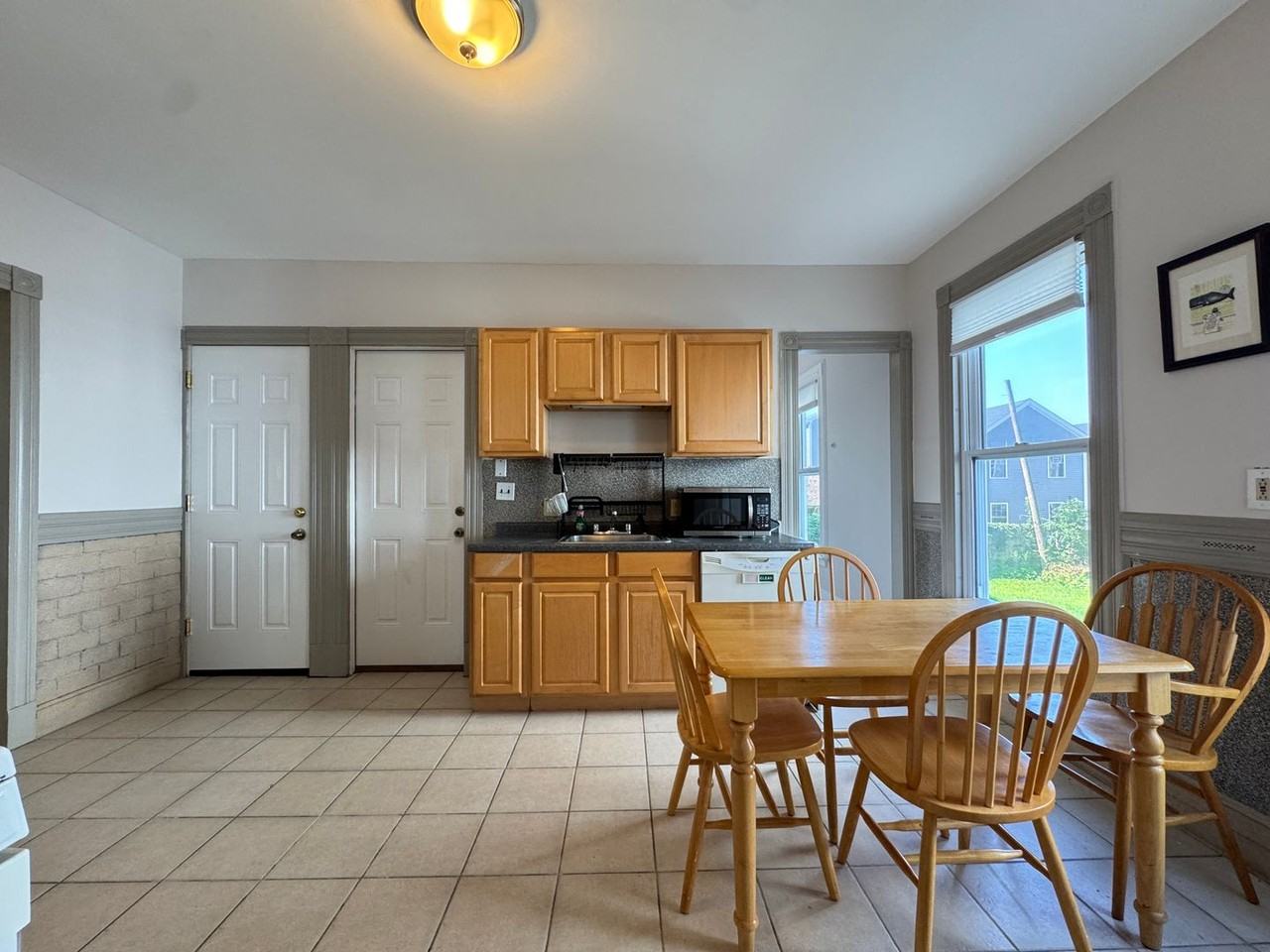 22 Tilton St - Photo 2 of 33