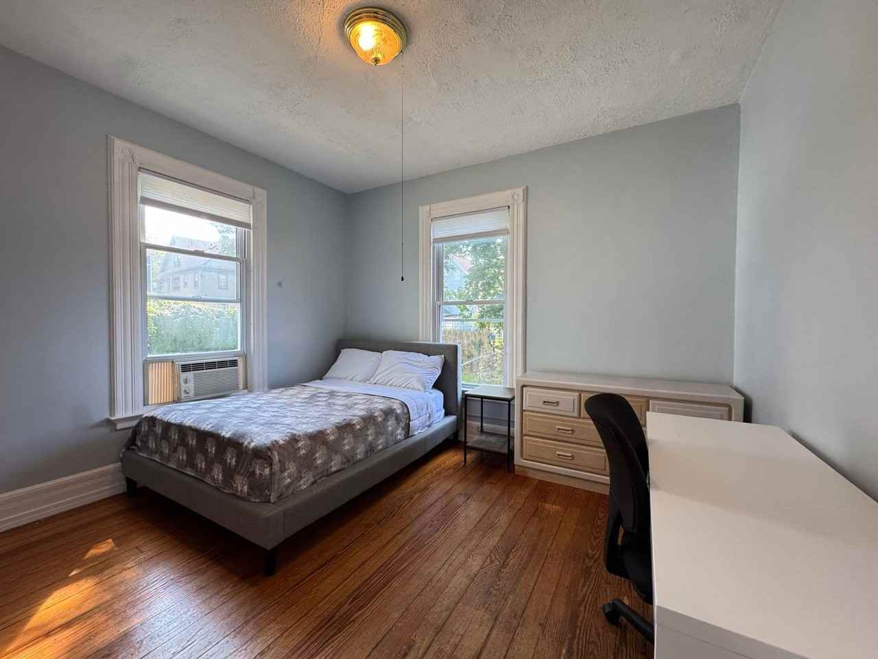 22 Tilton St - Photo 3 of 33