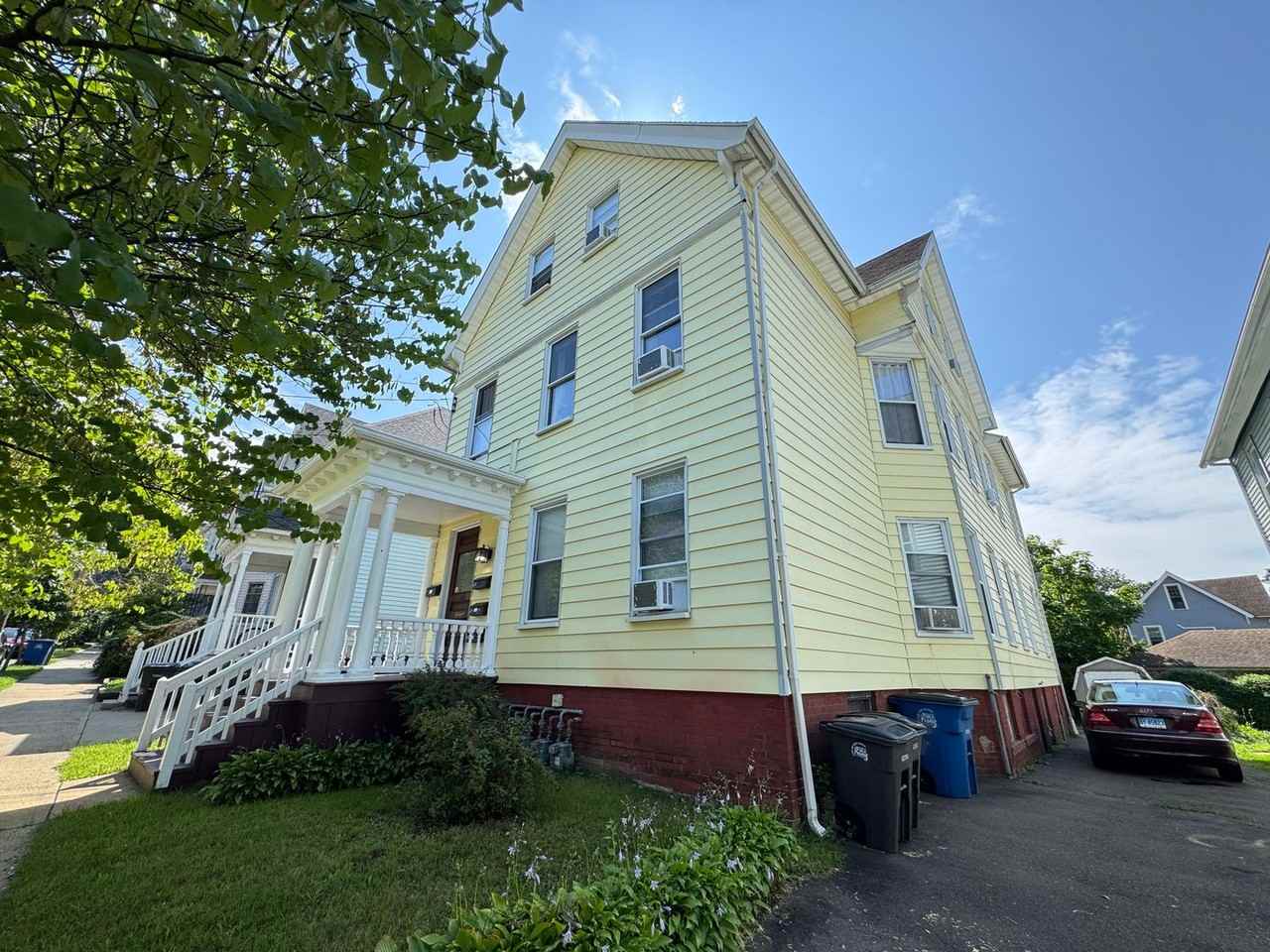 22 Tilton St - Photo 4 of 33