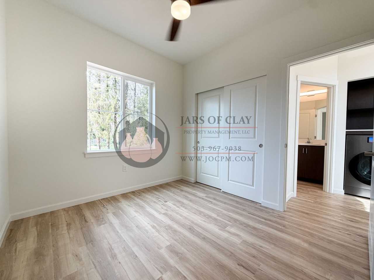 2584 Gilbert St S - Photo 6 of 10