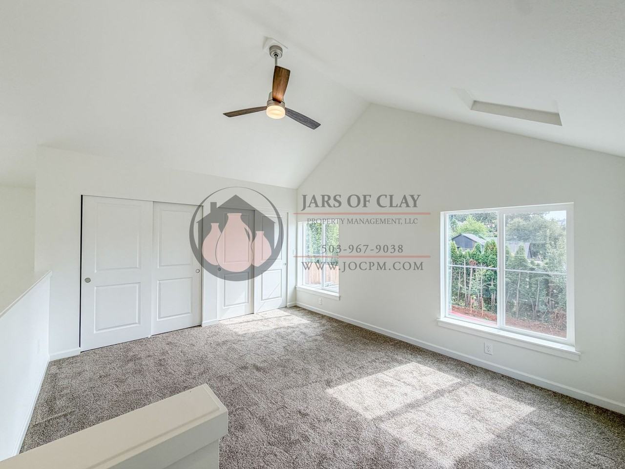 2568 Gilbert St S - Photo 7 of 9