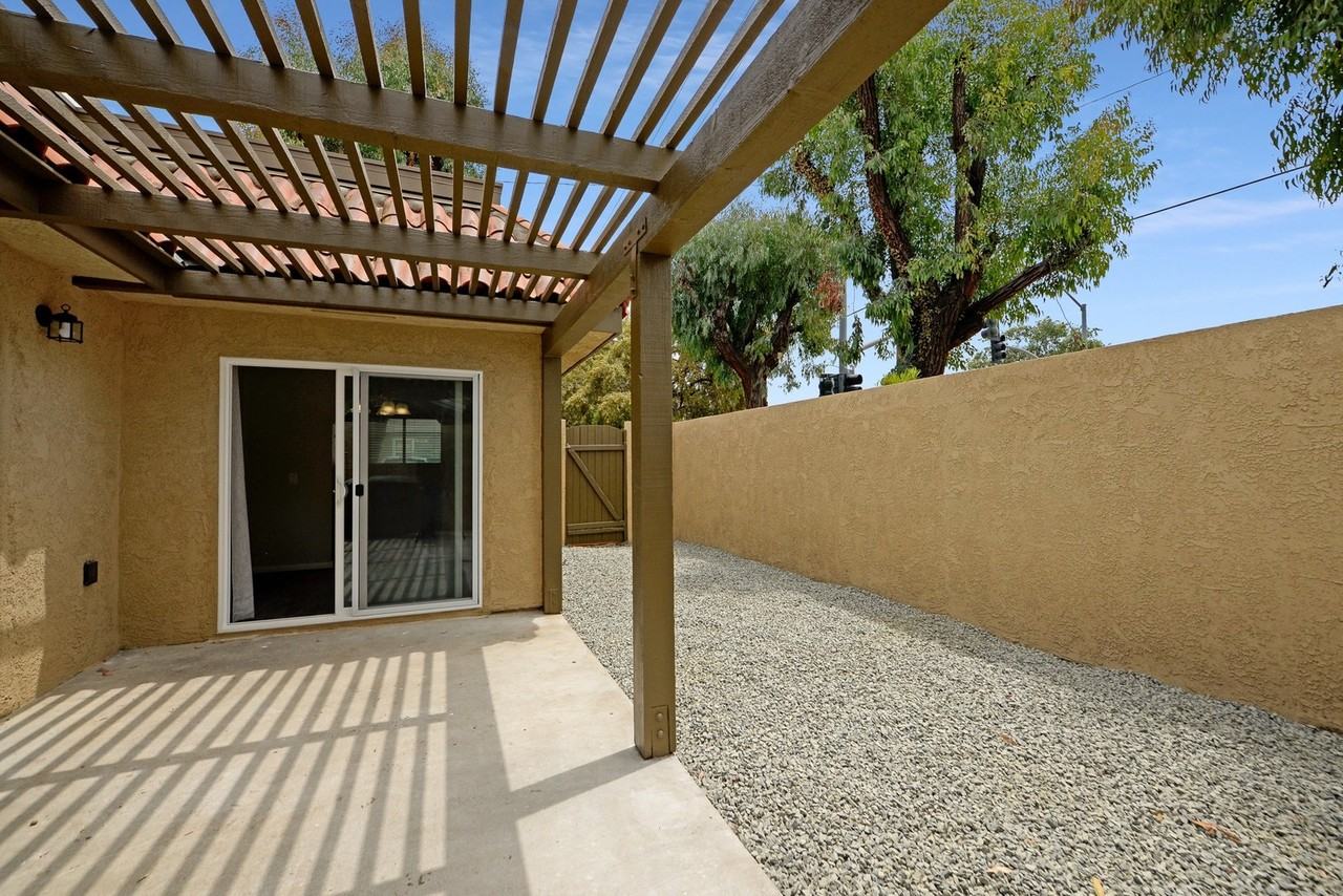 900 N Harbor Blvd - Photo 5 of 19