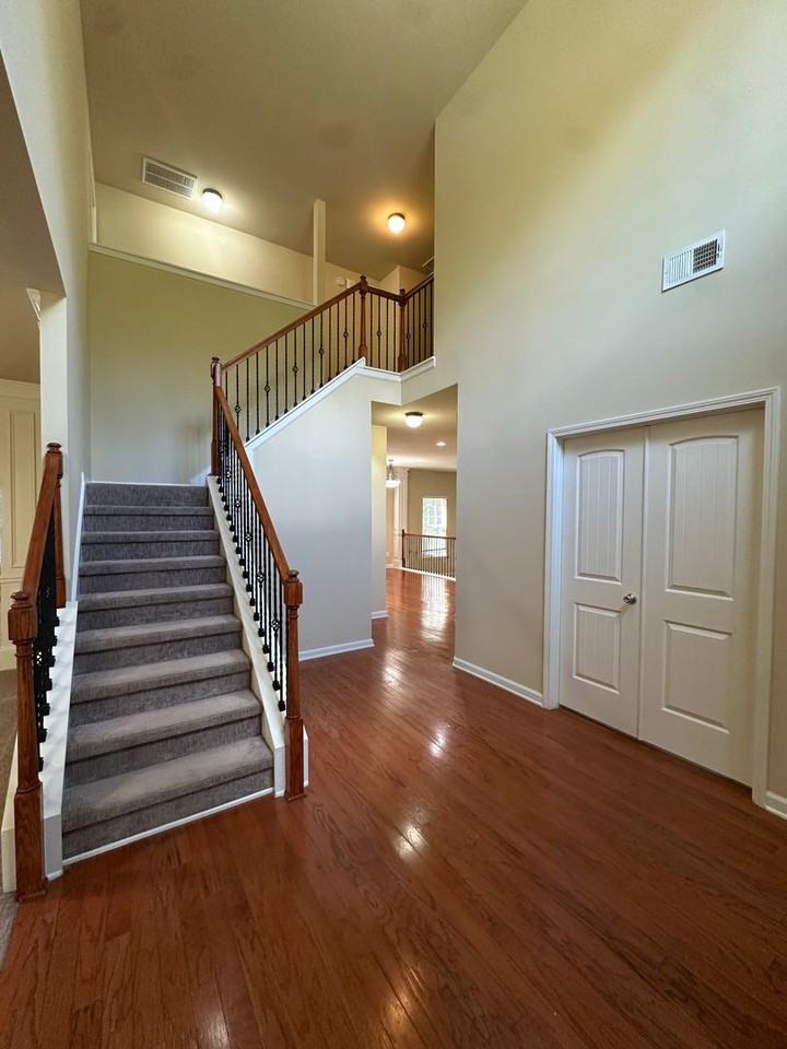 837 York Imperial Trl - Photo 3 of 31