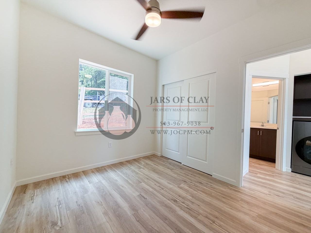 2528 Gilbert St S - Photo 7 of 10