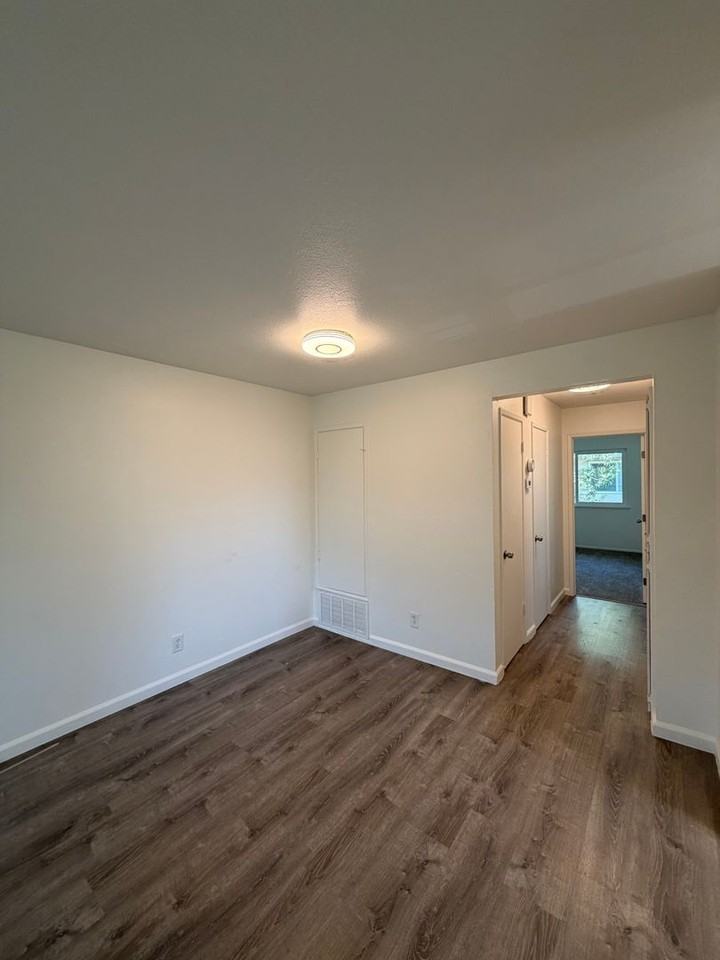 6516 Bremen Dr #4 - Photo 7 of 11