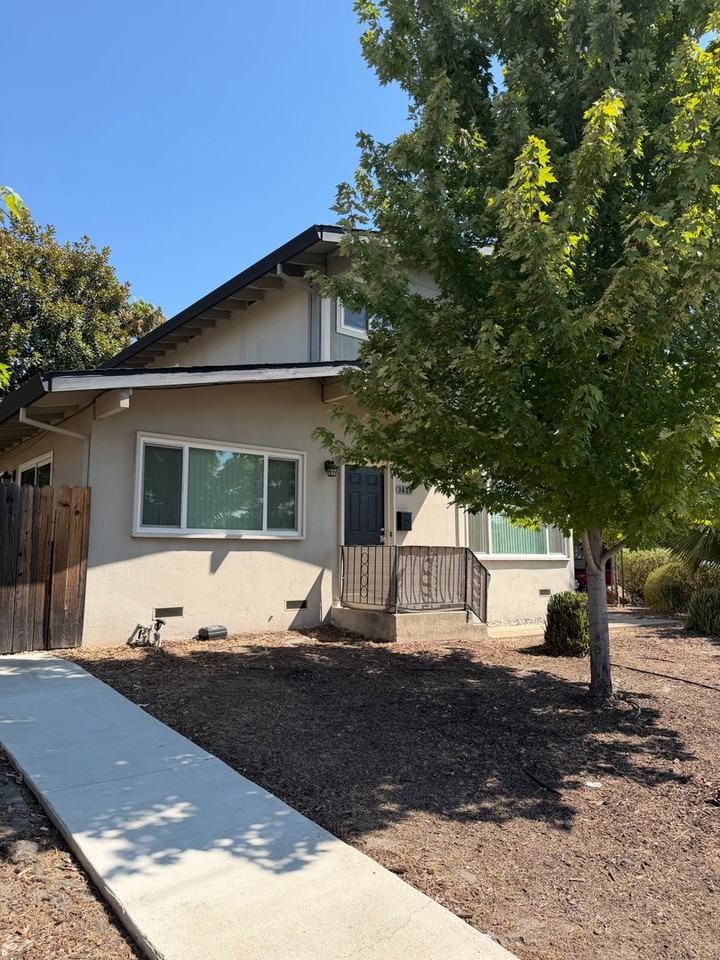 3629 El Camino Ave - Photo 2 of 16