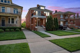 2015 Gladstone - Photo 1 of 1