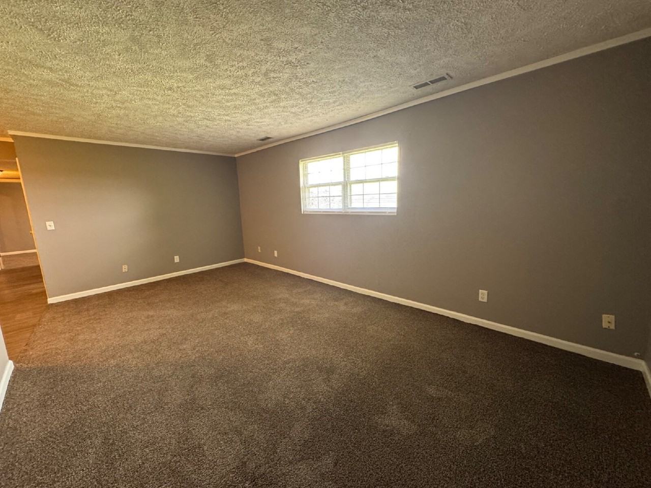 1113 Grooms St #16 - Photo 3 of 11
