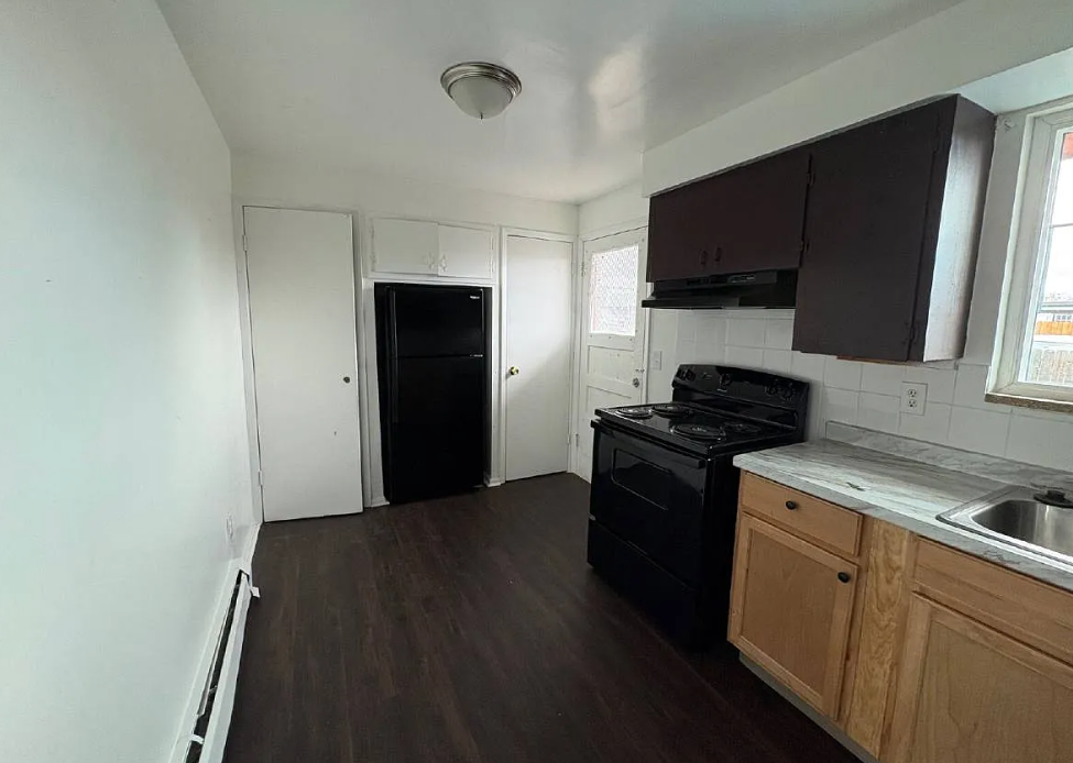 4683 W Tennessee Ave - Photo 3 of 9