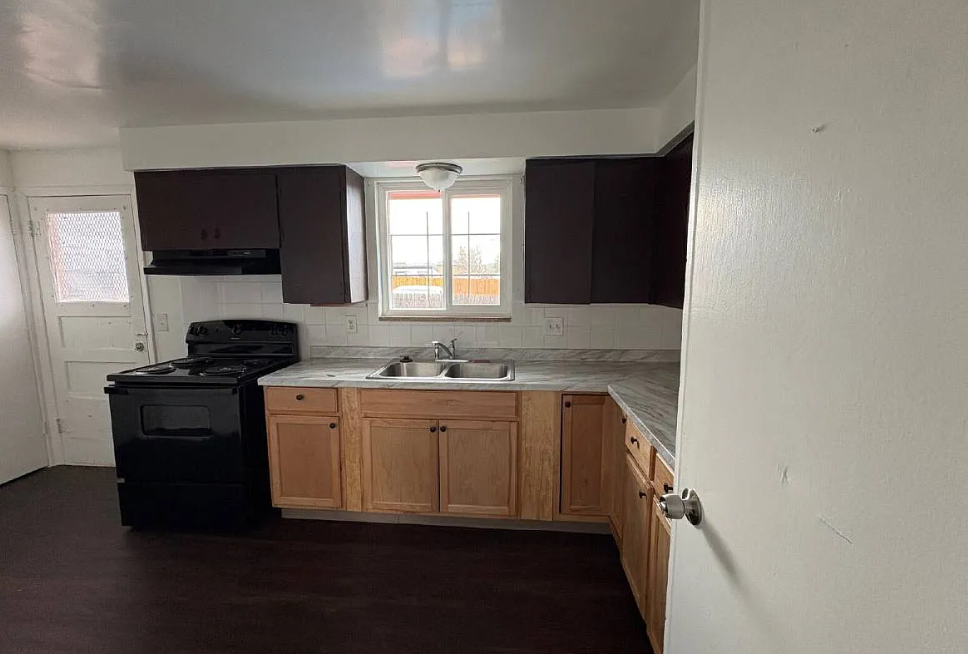 4683 W Tennessee Ave - Photo 4 of 9