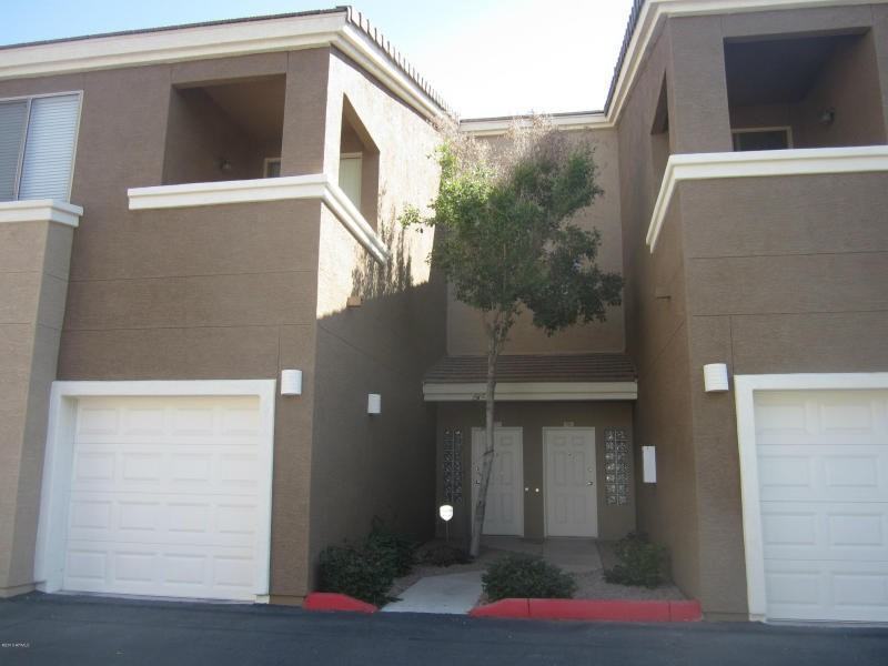 1335 E June St - Photo 4 of 26
