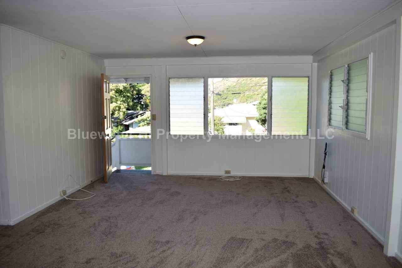 2365 Palolo Ave - Photo 3 of 11