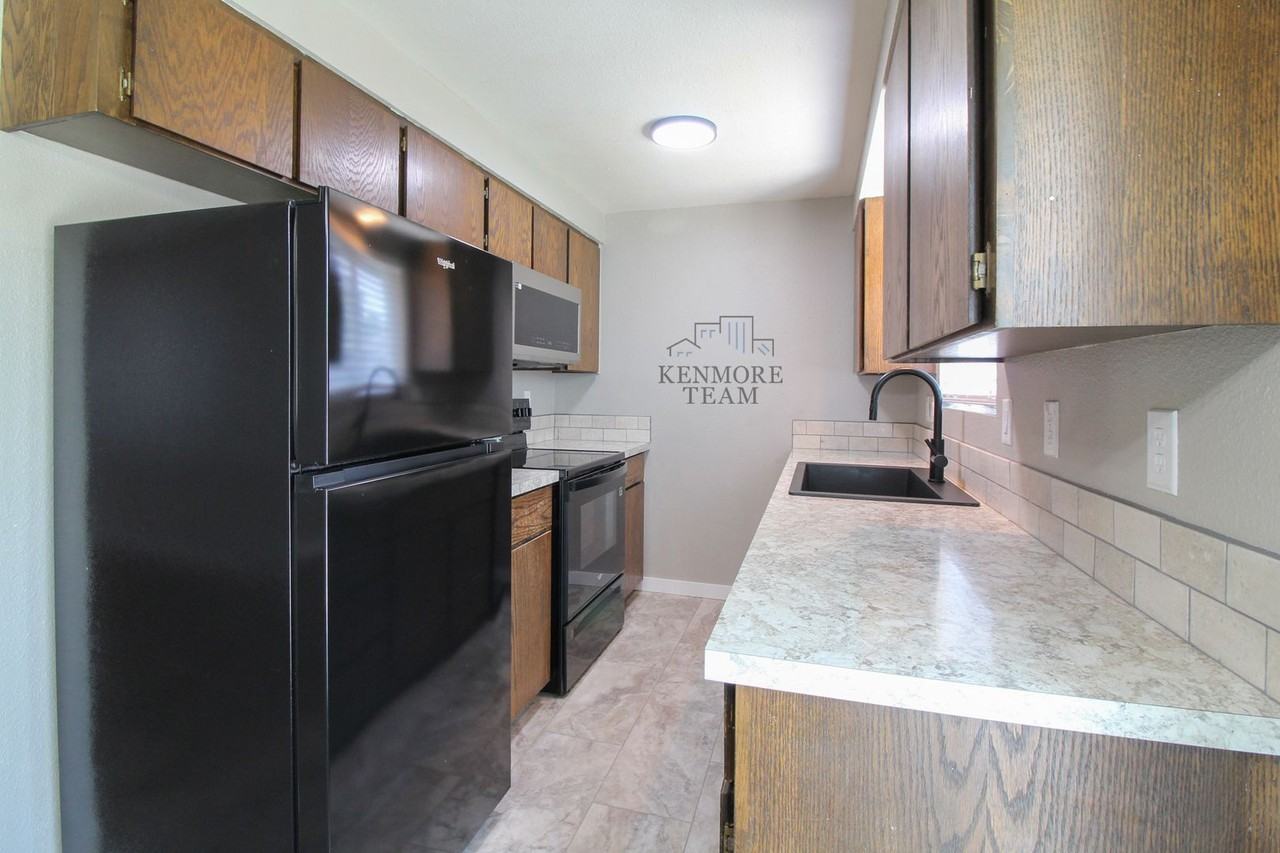 1602 Swift Blvd - Photo 3 of 16