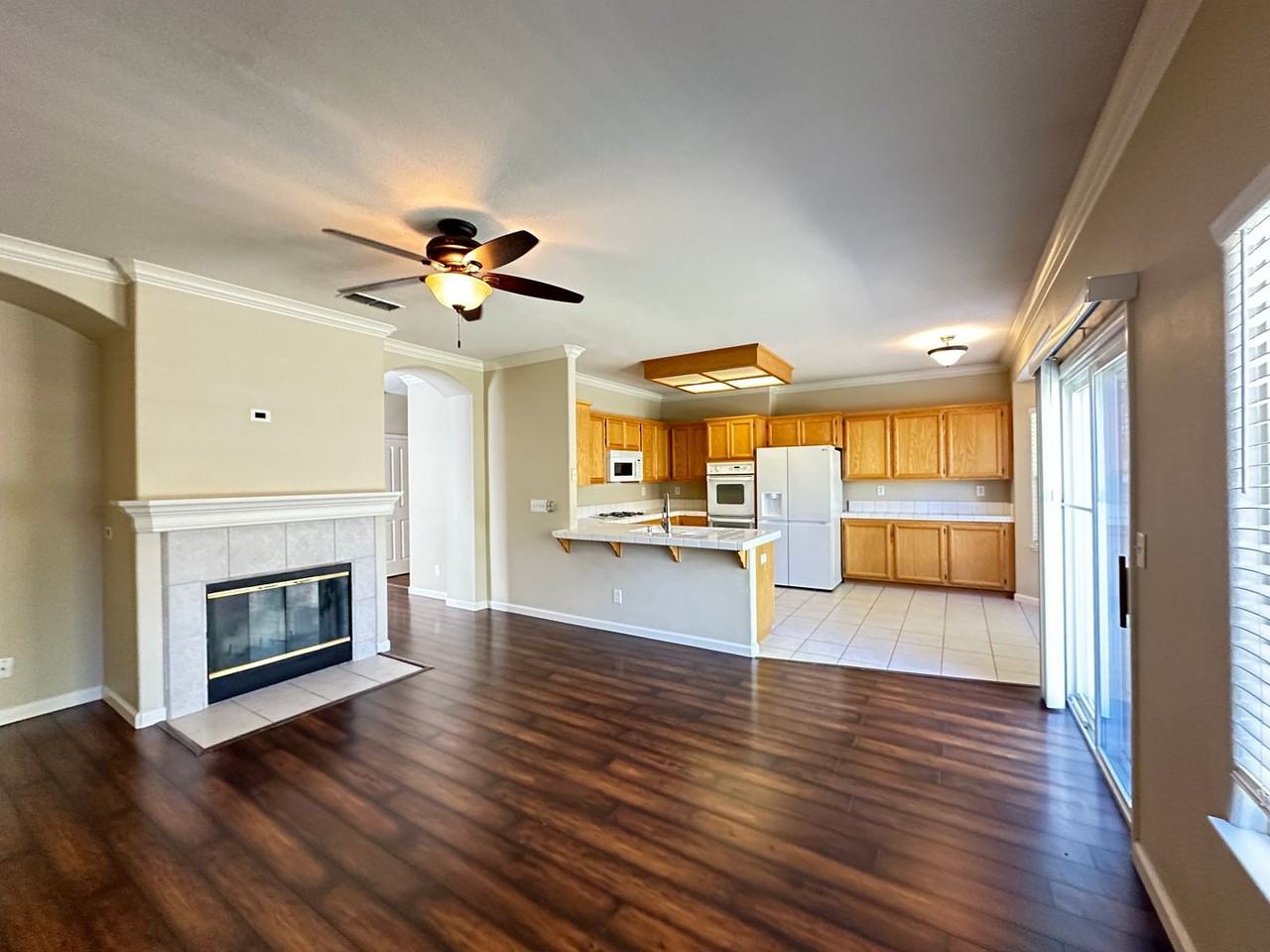 1776 Tuscany Dr - Photo 4 of 12