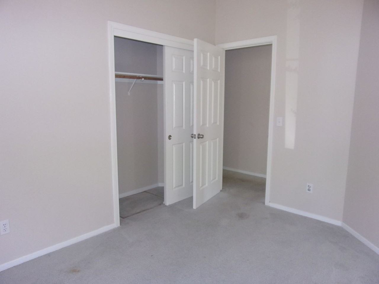 1609 Paseo Flores Dr - Photo 5 of 18