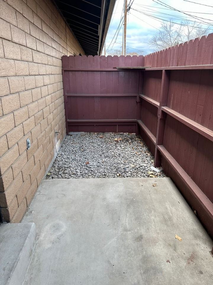 1560 G St - Photo 6 of 6