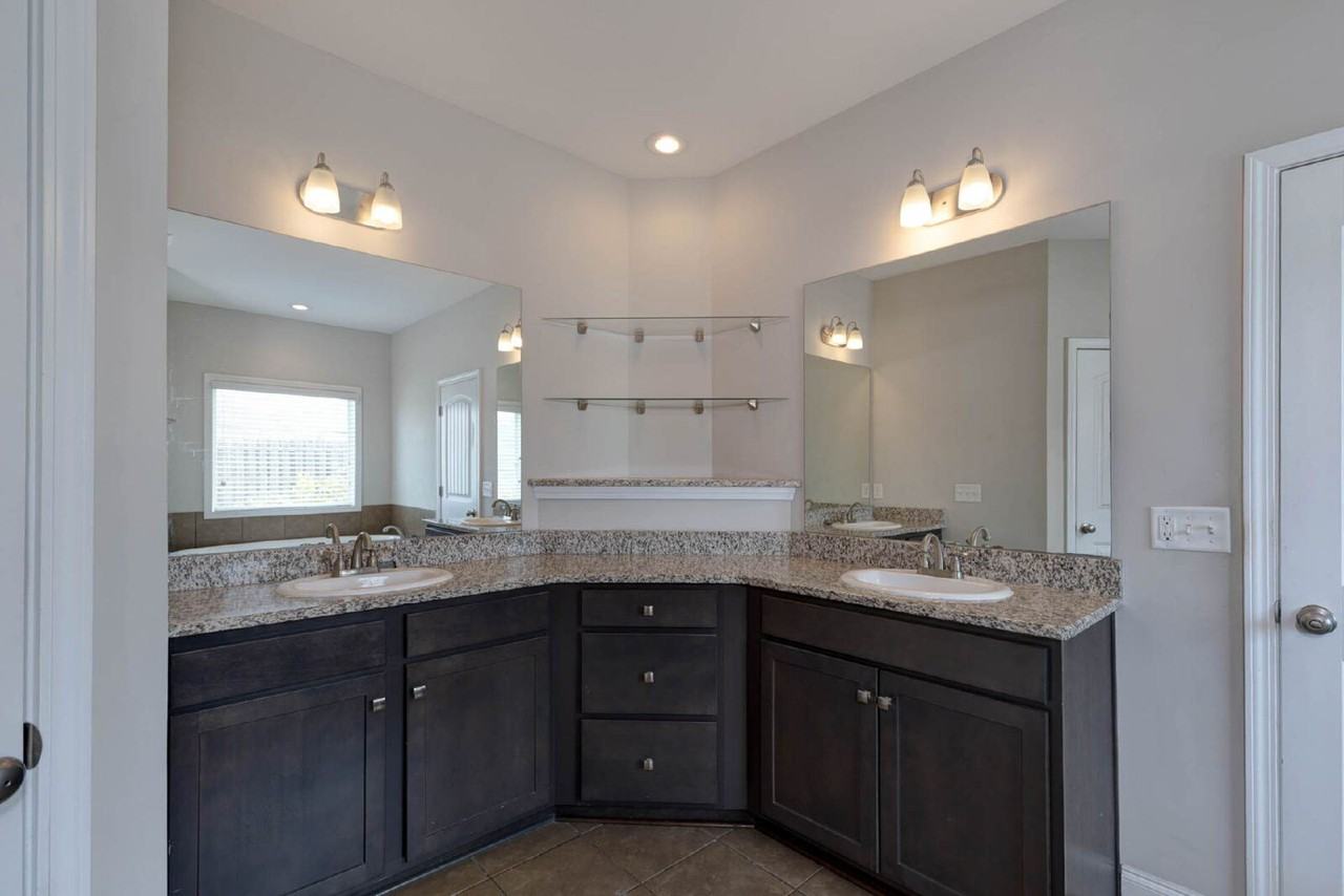 7124 Double Pine Ct - Photo 7 of 39