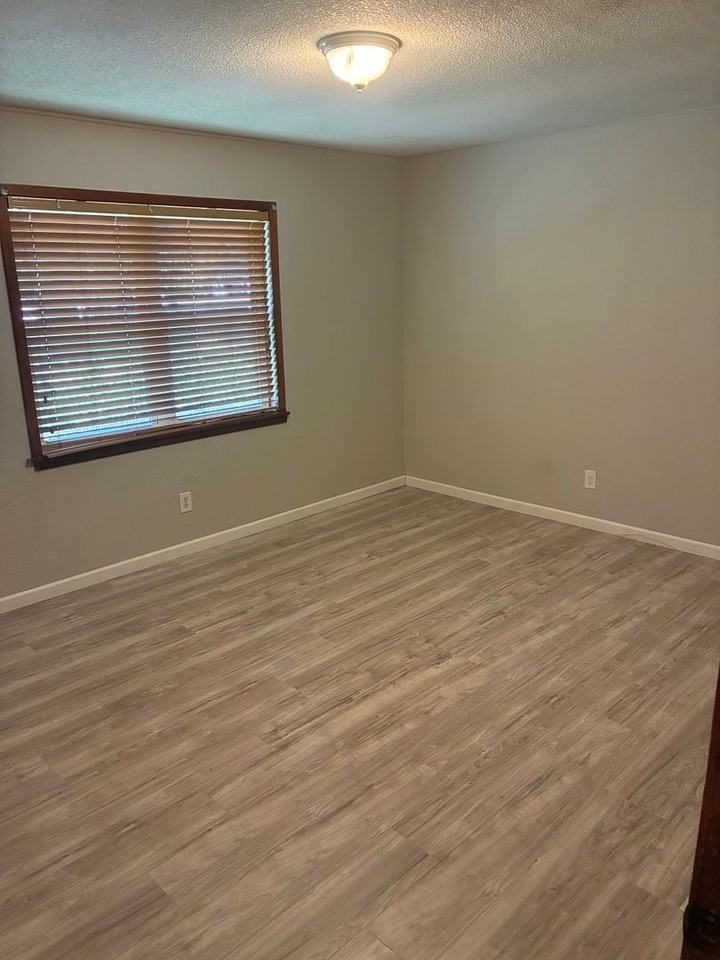1162 Farm To Market 899 - Photo 5 of 7