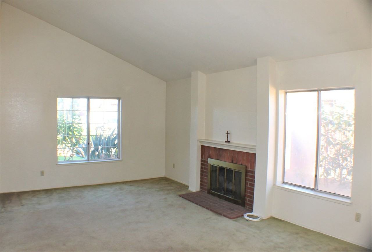 25740 Rosebay Ct - Photo 7 of 40