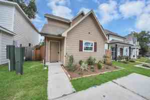 featured image of 16692 E Ivanhoe